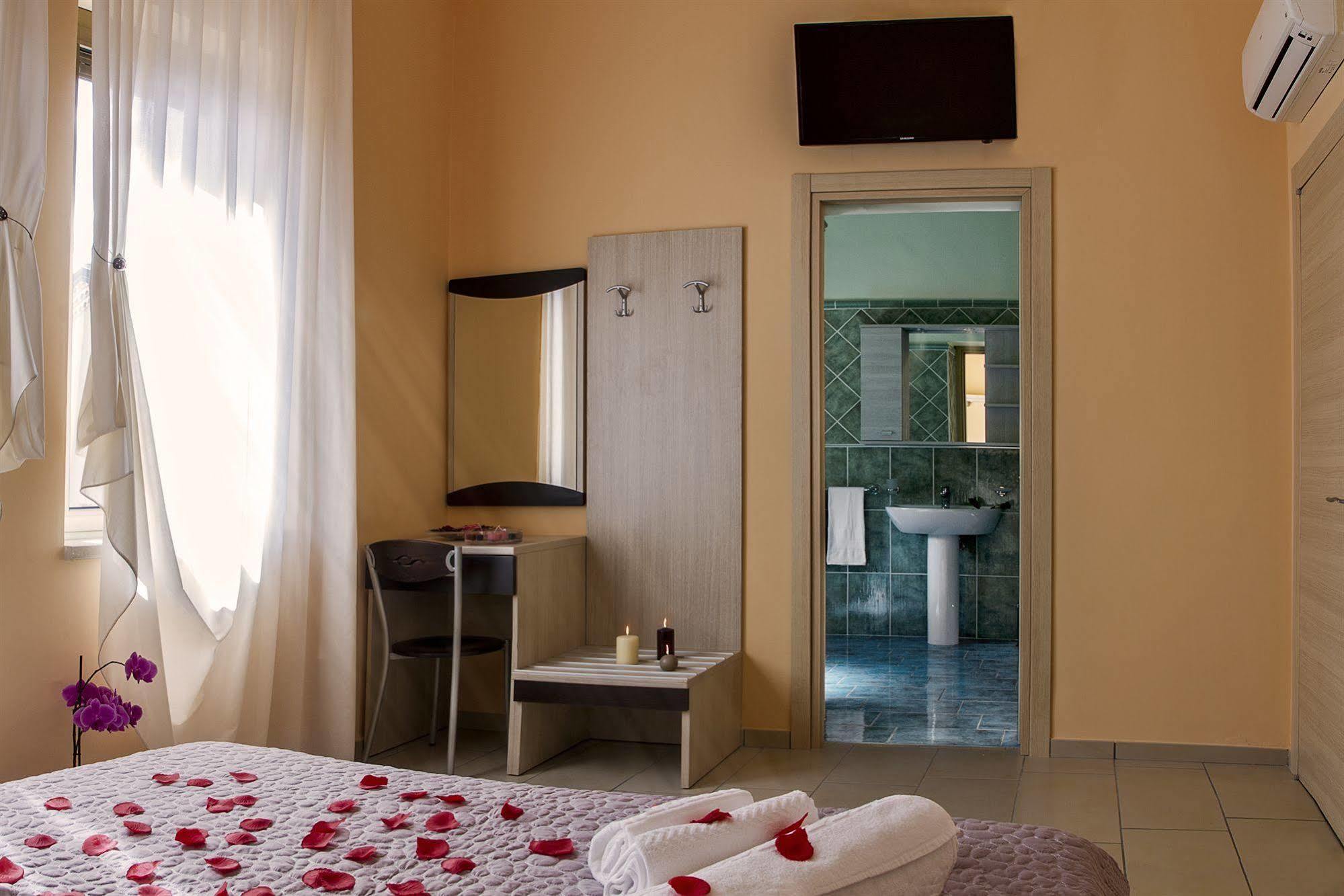 Albergo Stazione ซาปรี ภายนอก รูปภาพ